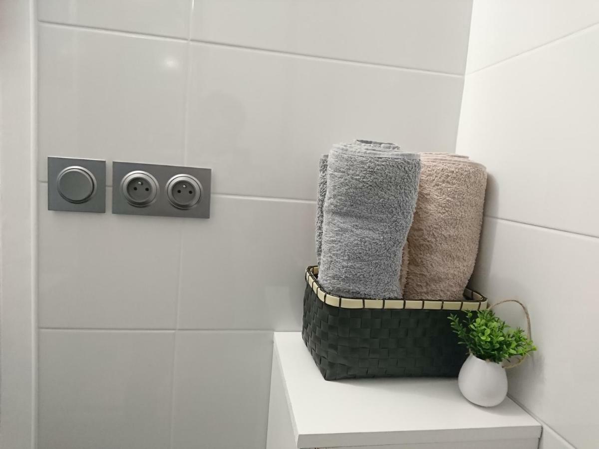 Lp Anne Apartment Annecy Luaran gambar